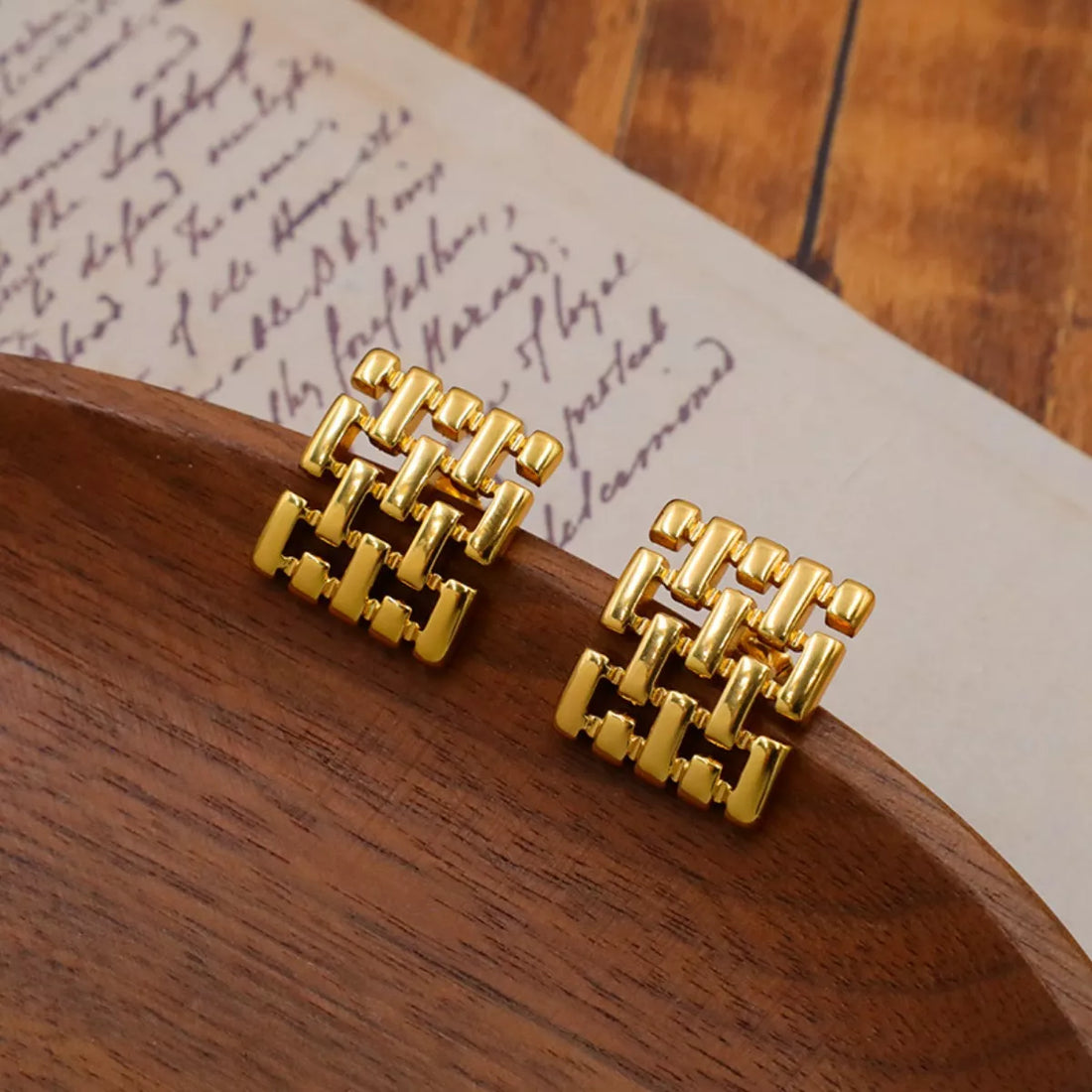 18K Gold-Plated Geometric Stud Earrings - cas7m