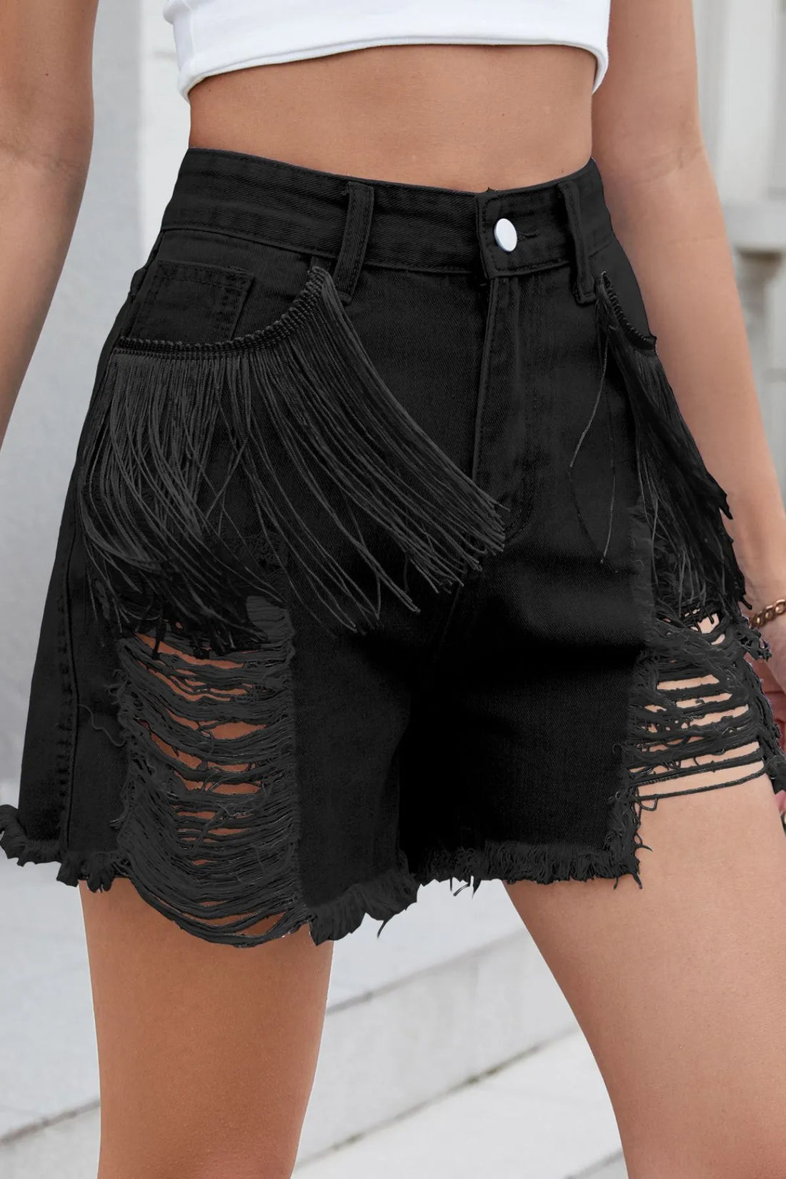 Distressed Fringe Denim Shorts - cas7m