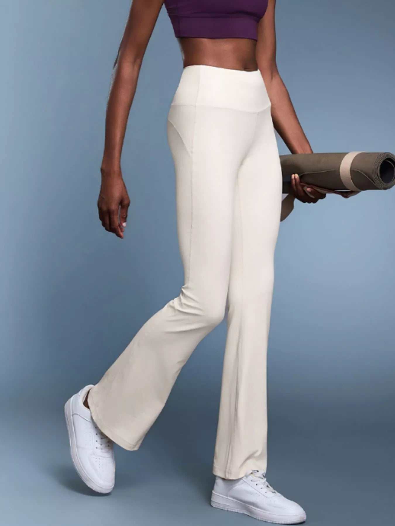 High-Waisted Flare Active Pants - cas7m