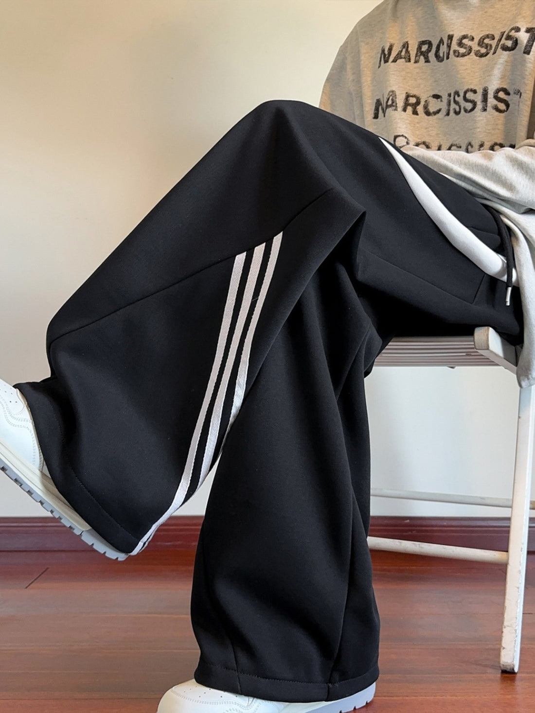 Men's Plus Size Wide Leg Casual Sweatpants with Stripe Detail - cas7m