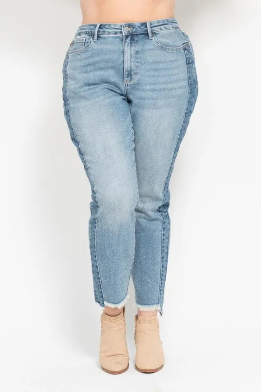 Judy Blue Full Size Vintage Wash Side Panel Detail with Fray Hem Slim Plus Size - cas7m