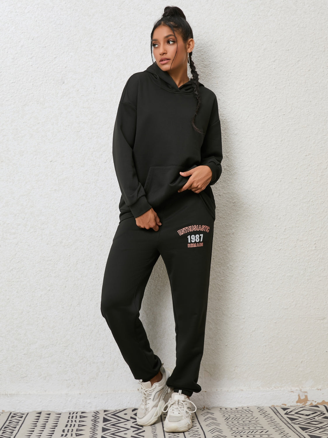 Graphic Hoodie and Sweatpants Set - cas7m