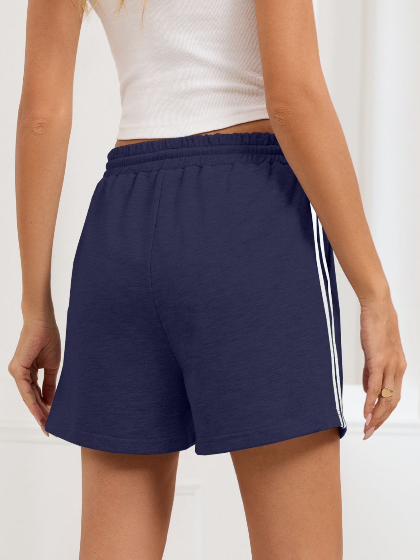Striped Trim Drawstring Shorts - cas7m
