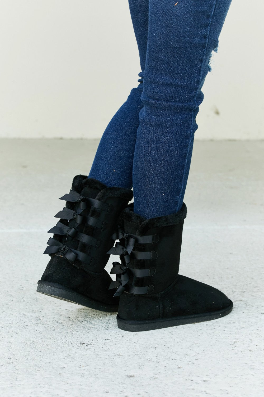 Forever Link Bow Detail Faux Suede Leather Snow Boots - cas7m