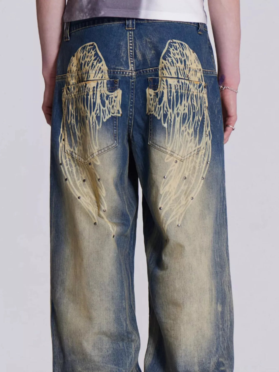 Vintage Wash Wide Leg Jeans - cas7m