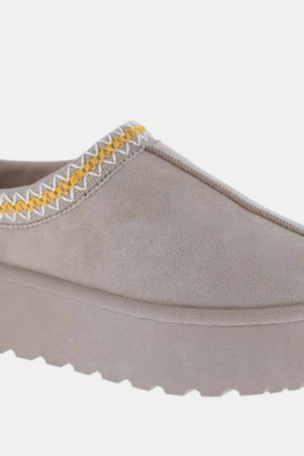 Weeboo Platform Embroidered Trim Slip-On Boots - cas7m