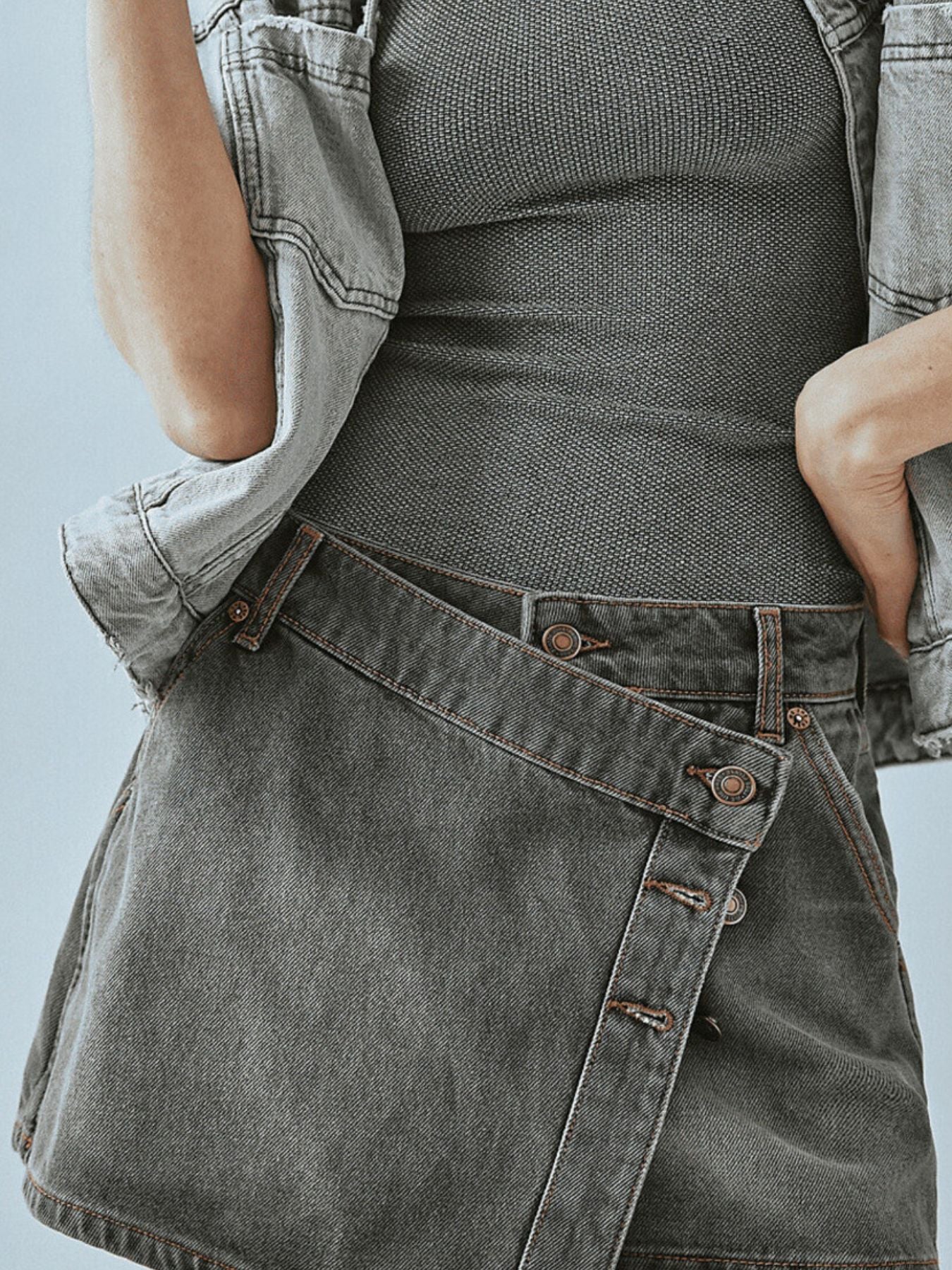 Asymmetrical Button-Front Denim Skort - cas7m