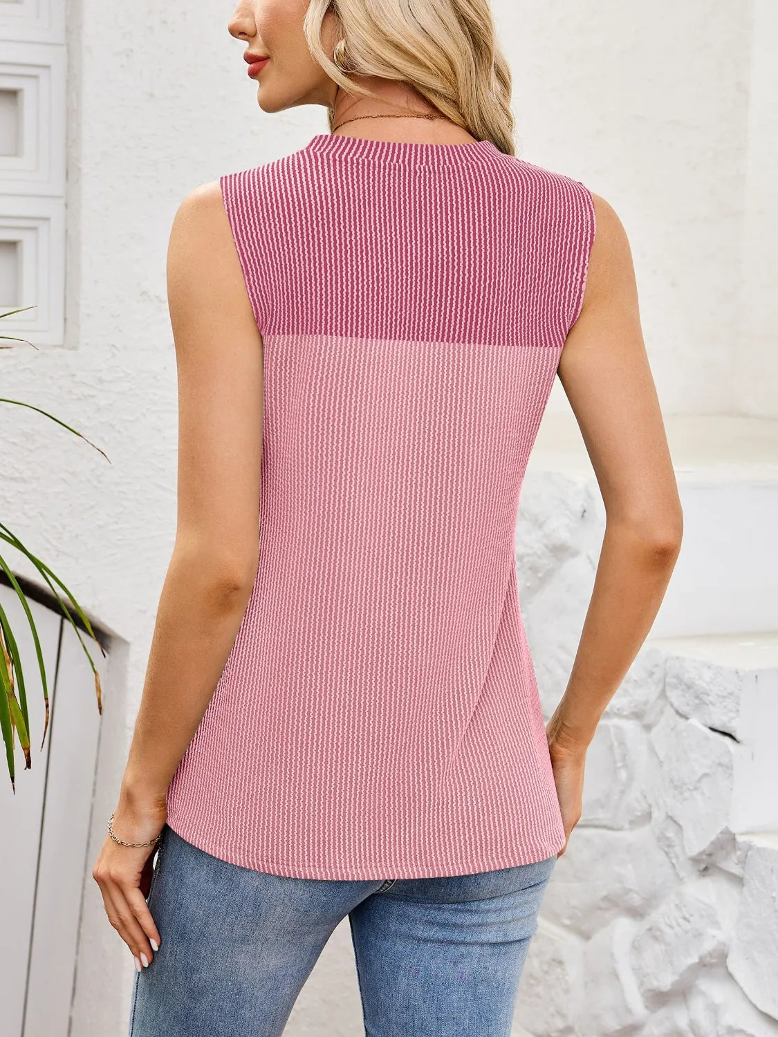 Textured Round Neck Tank - cas7m