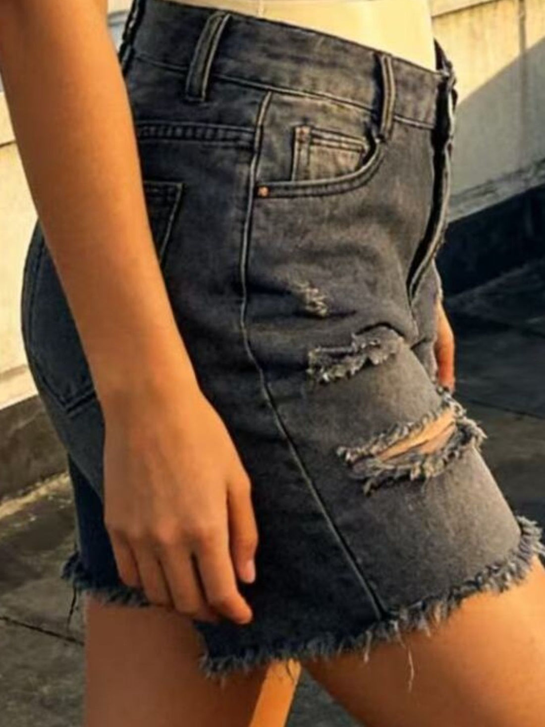 Full Size Ripped Frayed Hem Denim Shorts Plus Size - cas7m