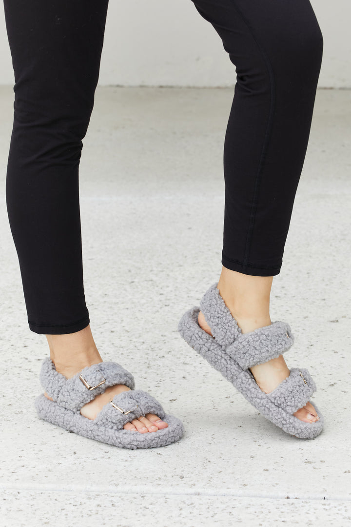 Qupid Cozy Atmosphere Faux Fur Buckled Sandals in Grey - cas7m