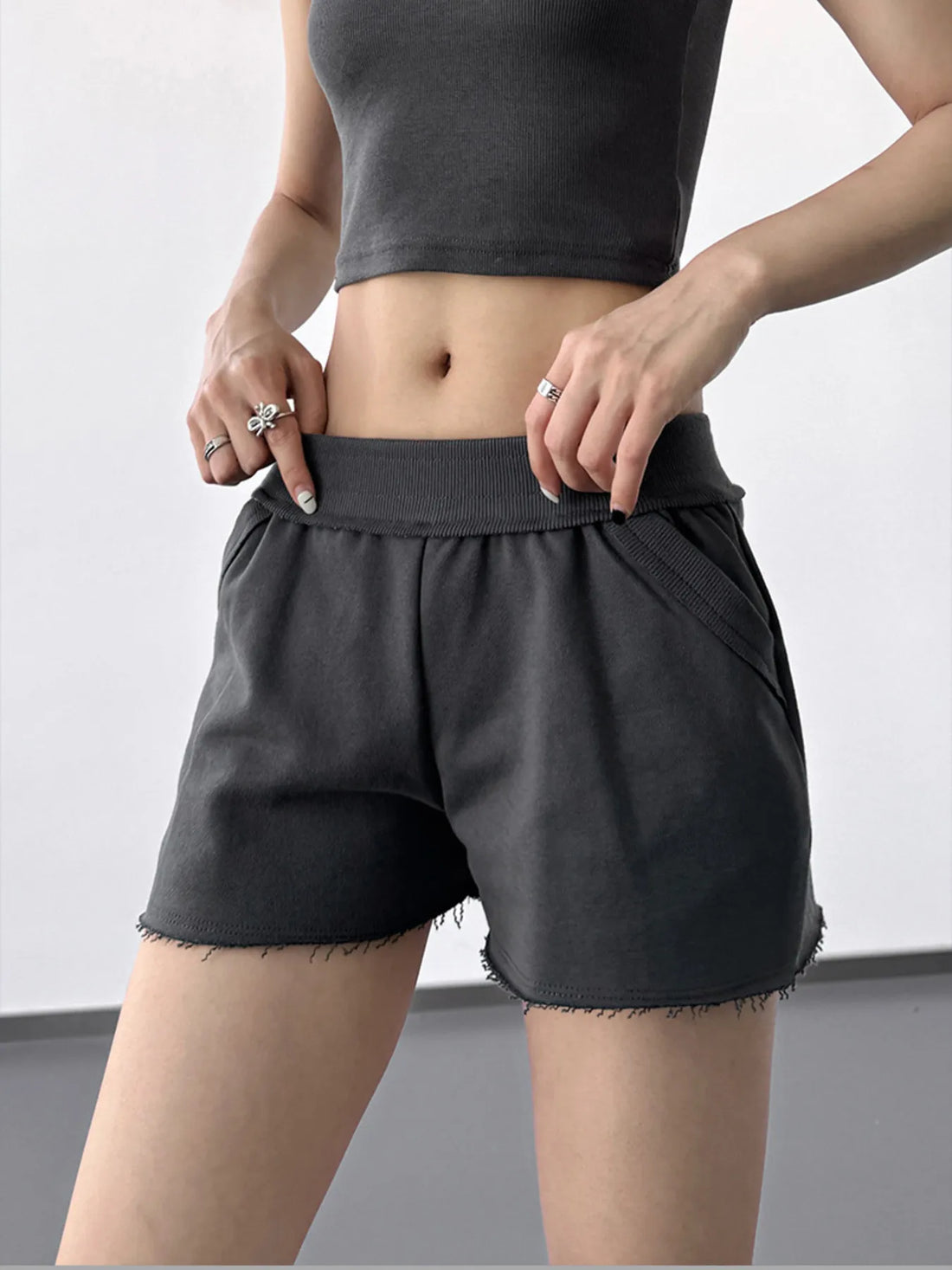 Letter Back Shorts - cas7m
