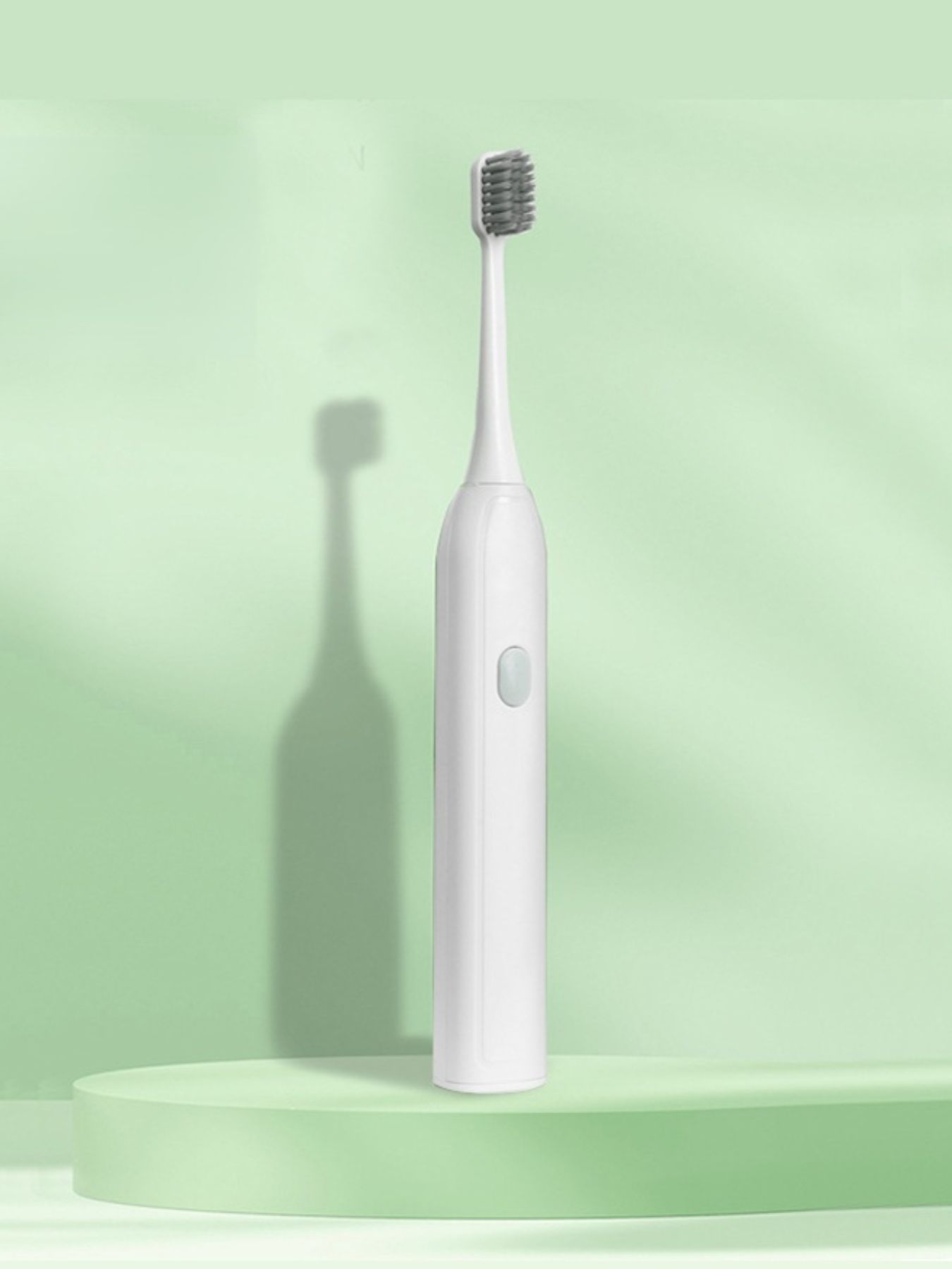 JetSet Smile: Portable Electric Toothbrush for Brilliant Oral Care - cas7m