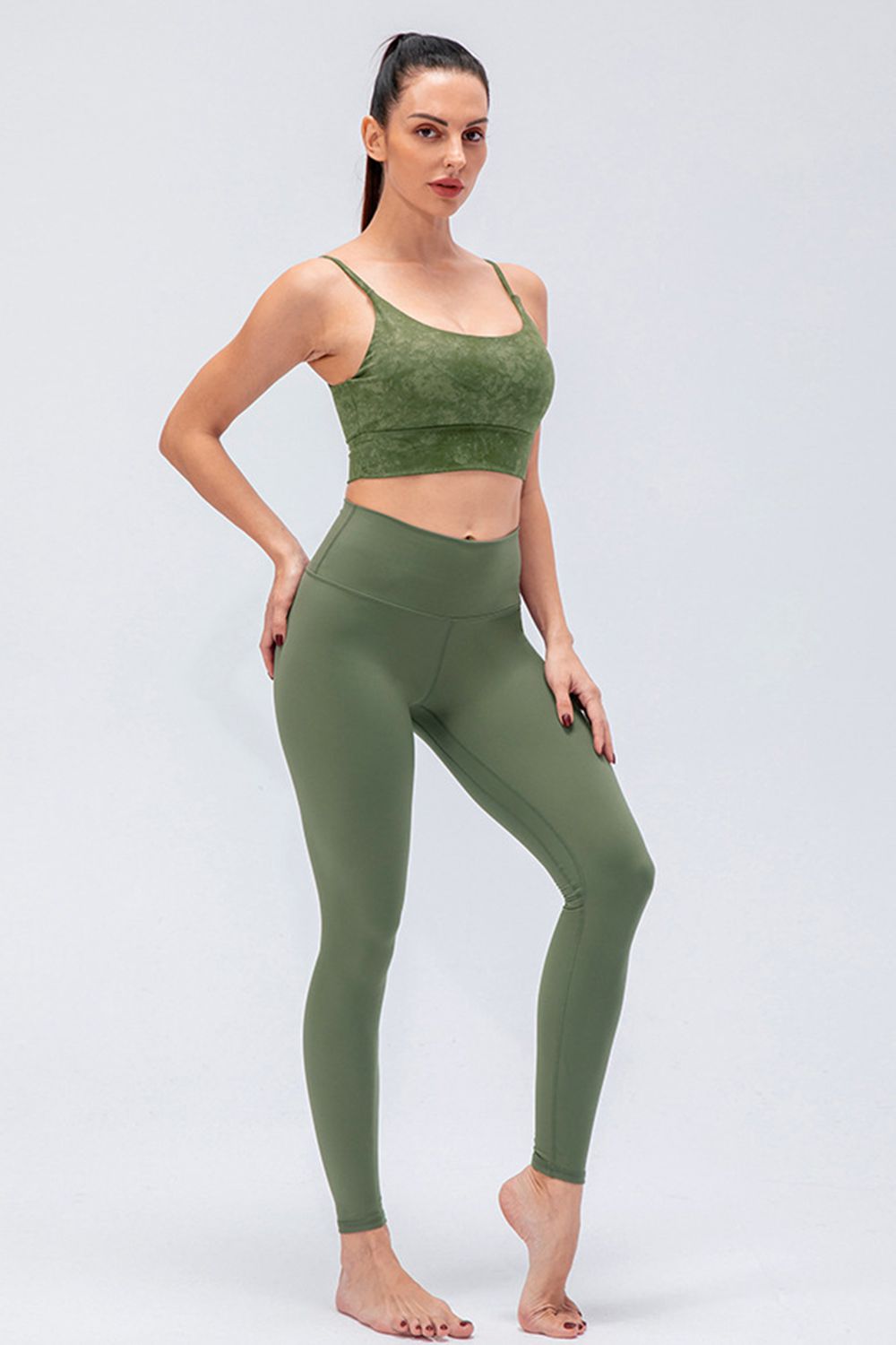 Sporty Breathable Slim Fit Leggings - High Stretch Nylon Blend - cas7m