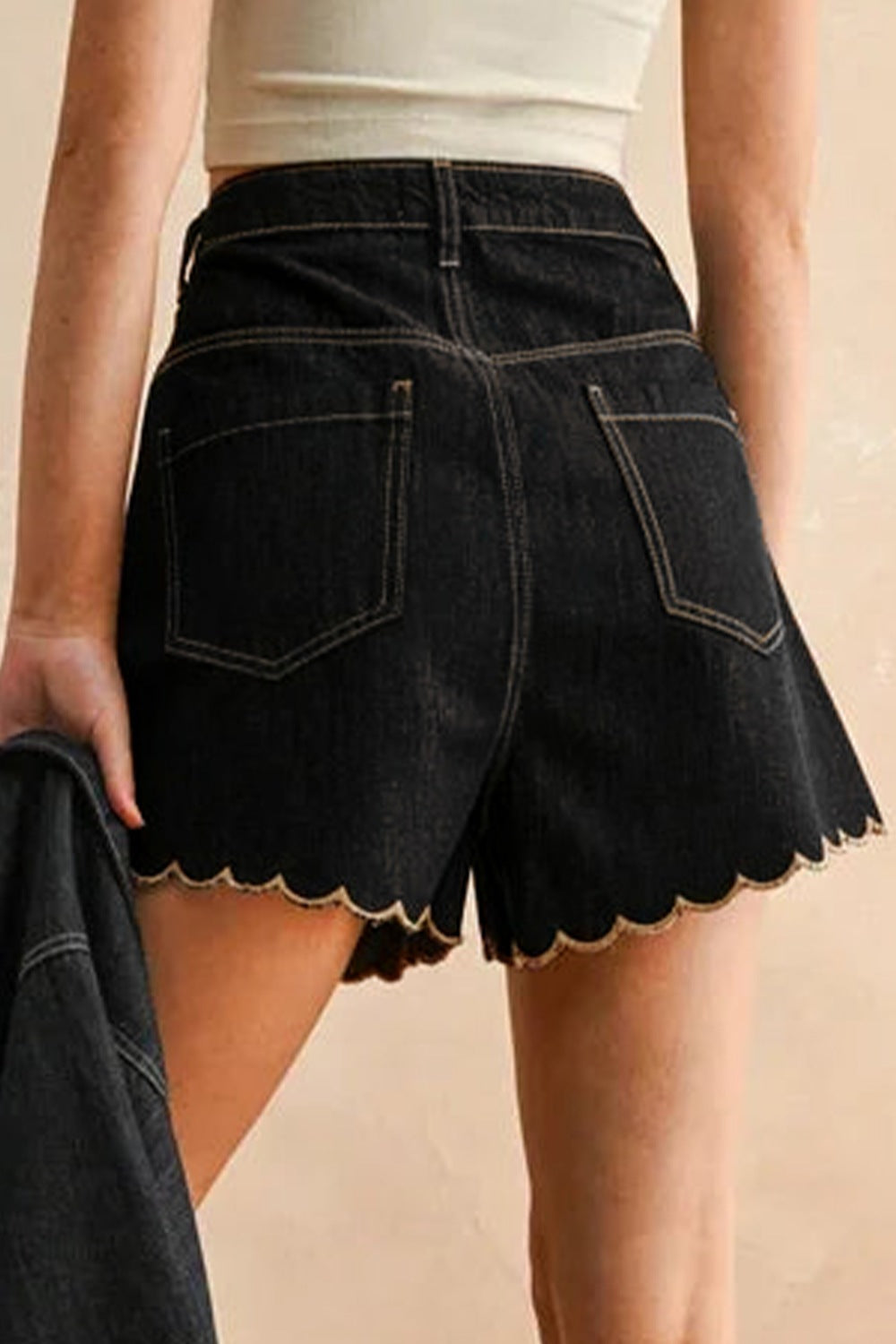 Scalloped Hem Denim Shorts - cas7m
