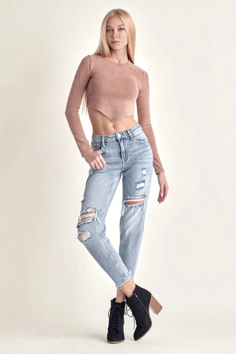 RISEN Distressed Slim Cropped Jeans - cas7m