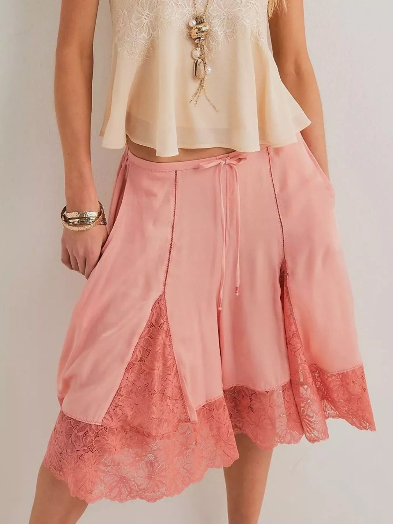 Lace Detail Shorts - cas7m