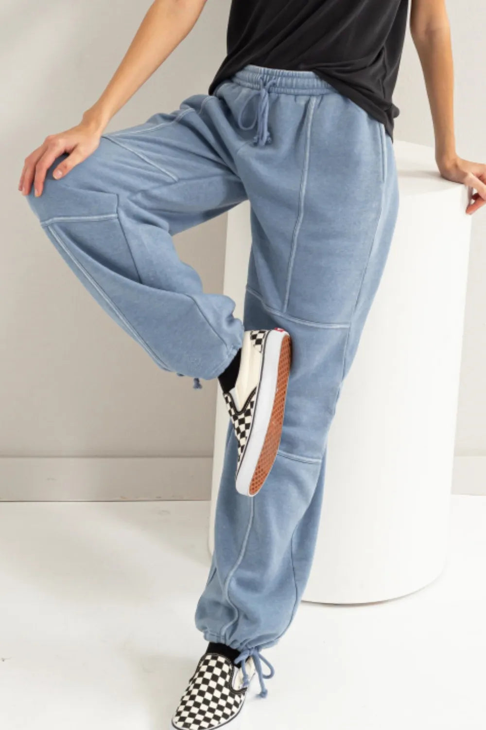 HYFVE Stitched Design Drawstring Sweatpants - cas7m