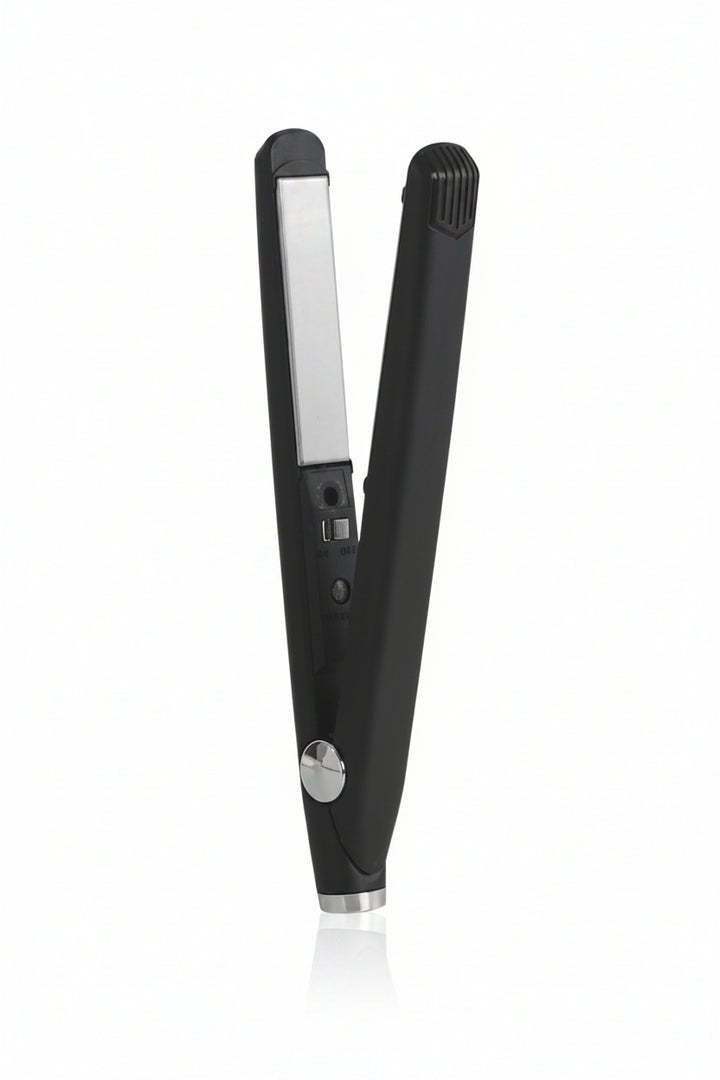 ProSalon Ceramic Hair Straightener: Sleek, Glossy Results Anytime - cas7m