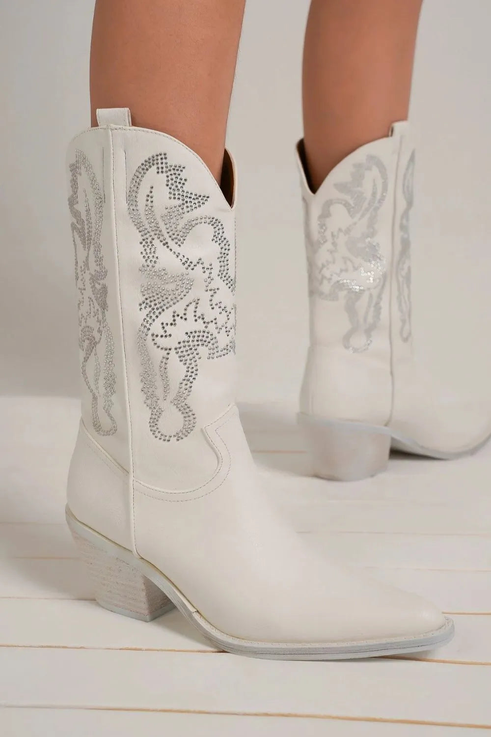 Beast Fashion Rhinestone Detail Point Toe Boots - cas7m