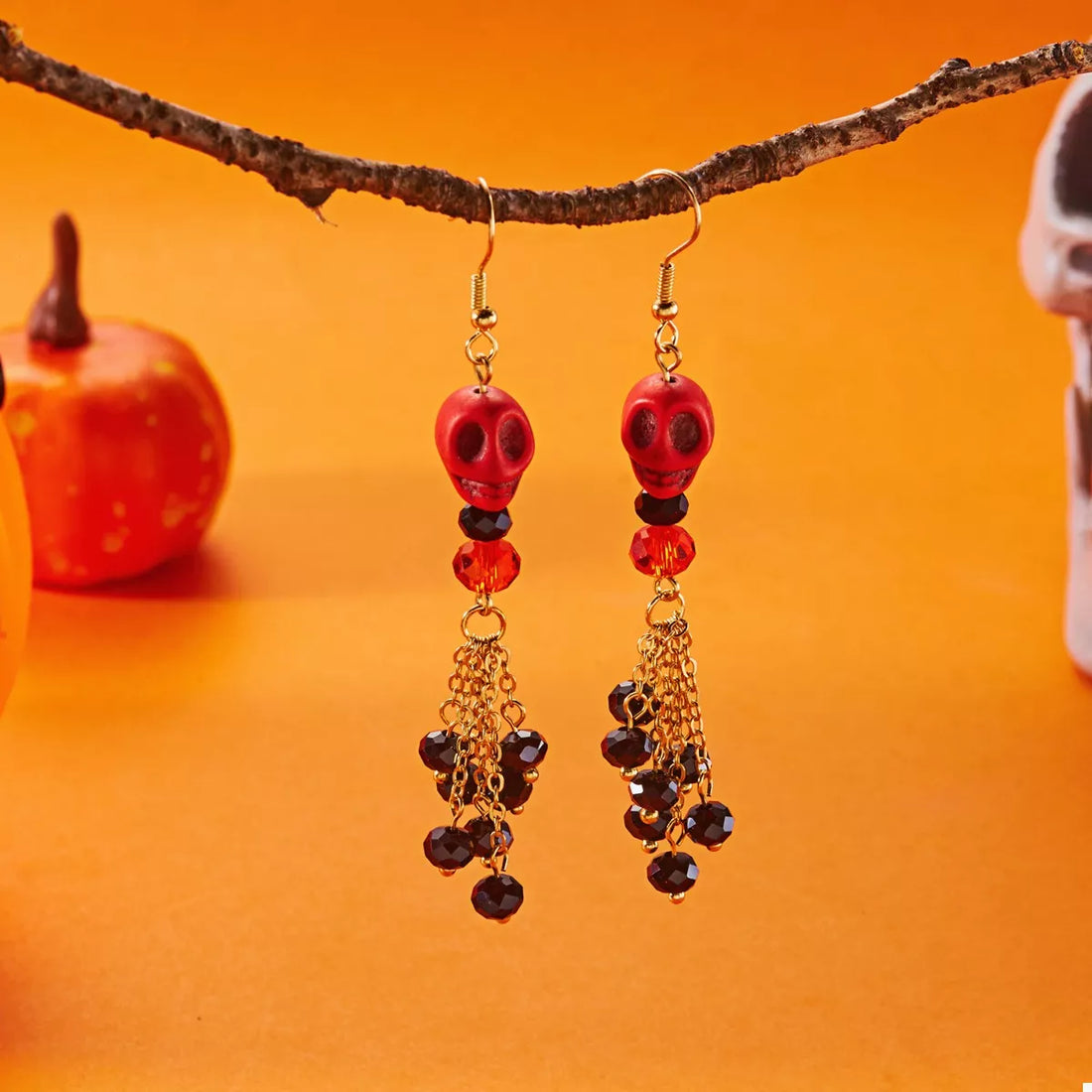 Halloween Skull Beaded Drop Earrings - cas7m