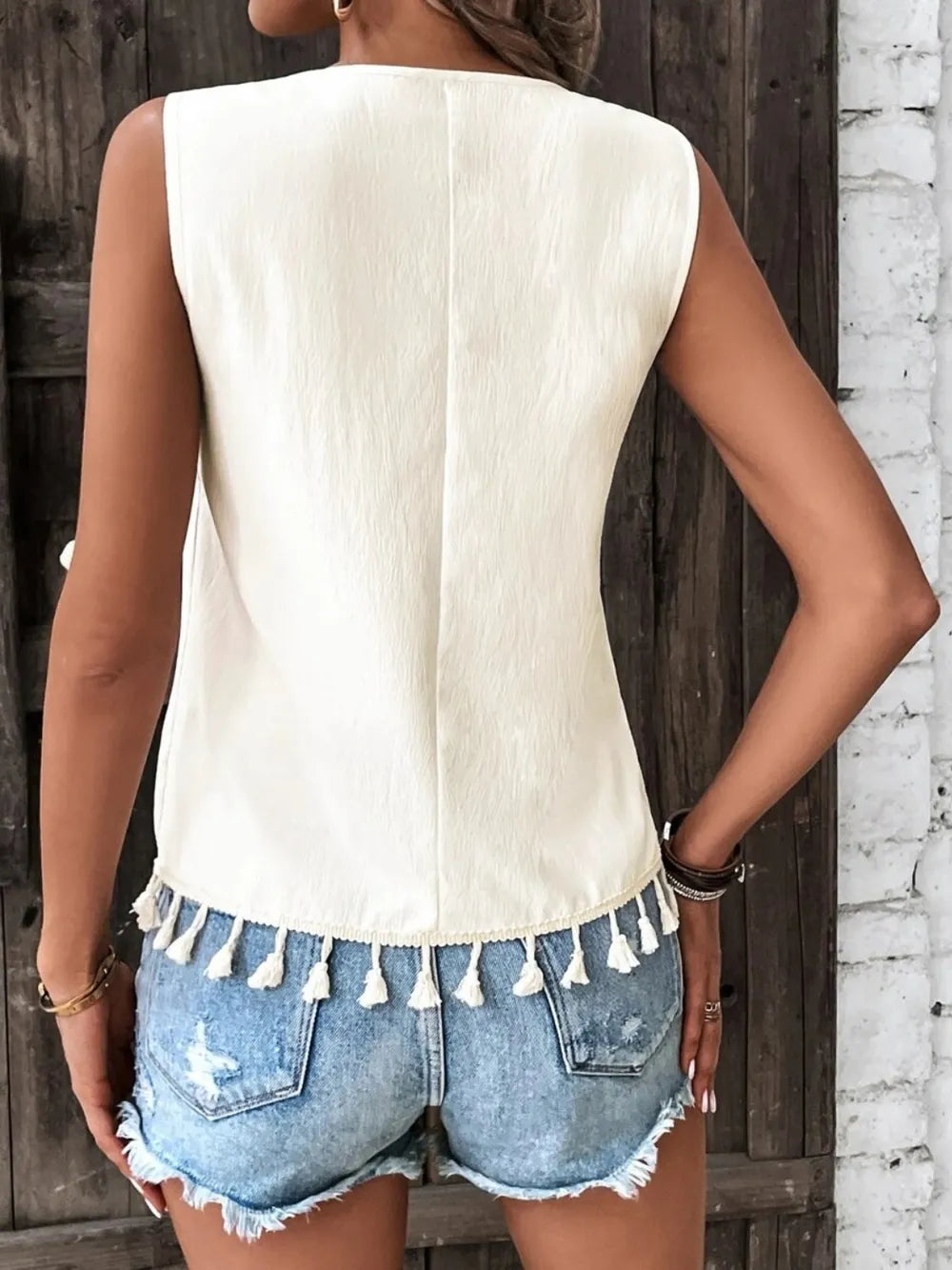 Tassel Printed V-Neck Tank - cas7m