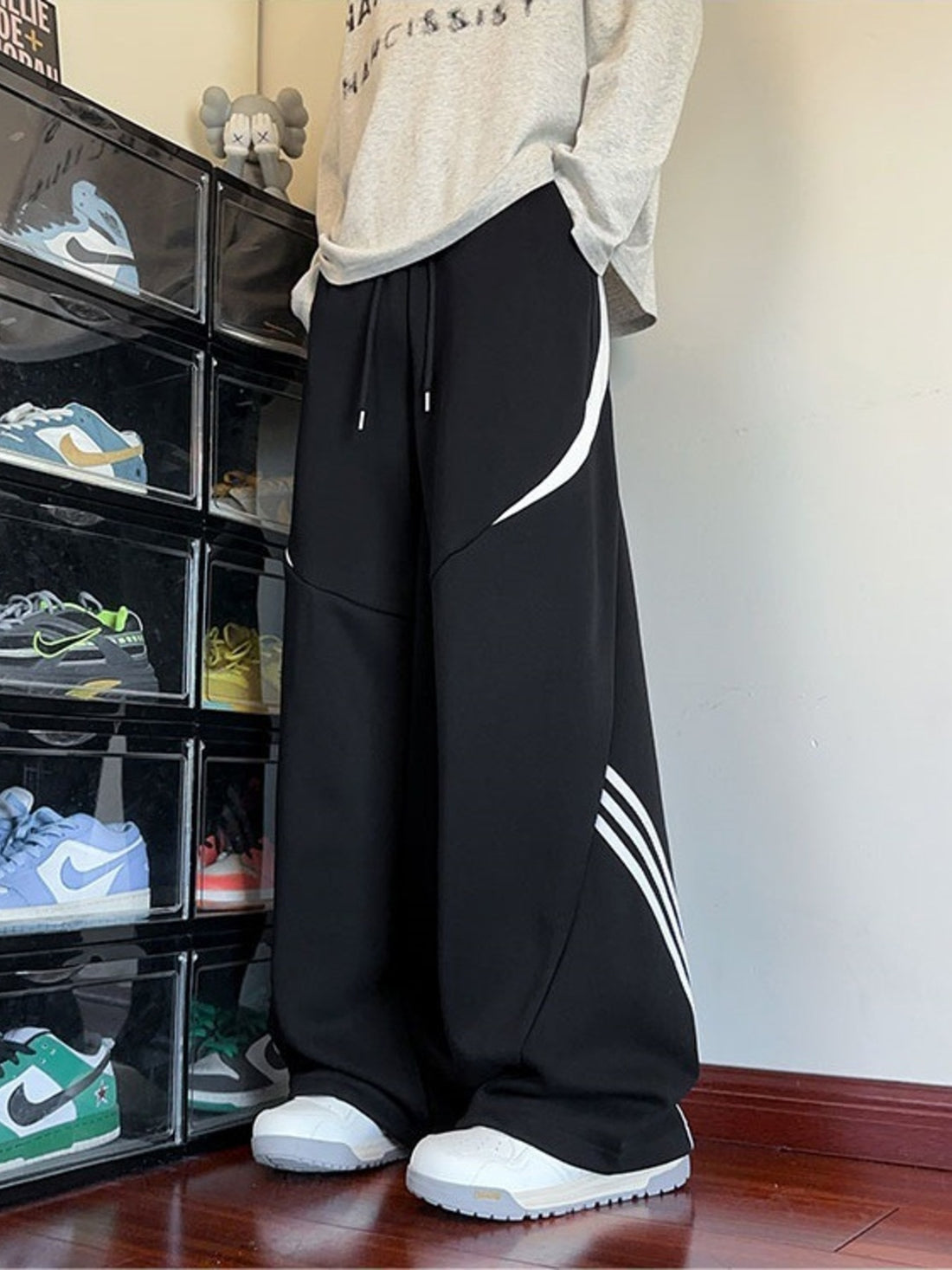 Men's Plus Size Wide Leg Casual Sweatpants with Stripe Detail - cas7m