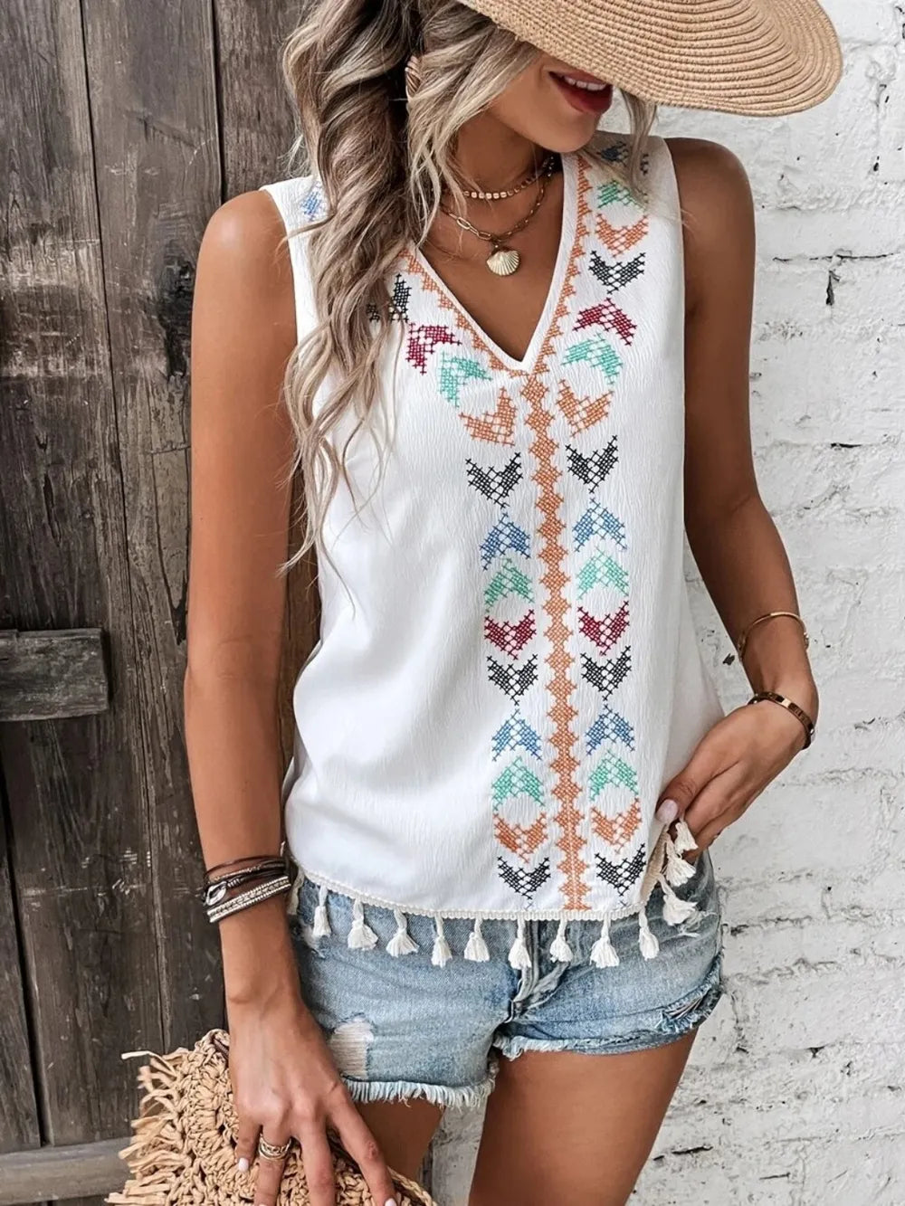 Tassel Printed V-Neck Tank - cas7m