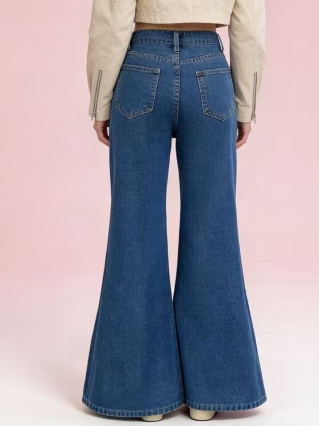 High-Waisted Flare Leg Jeans - cas7m