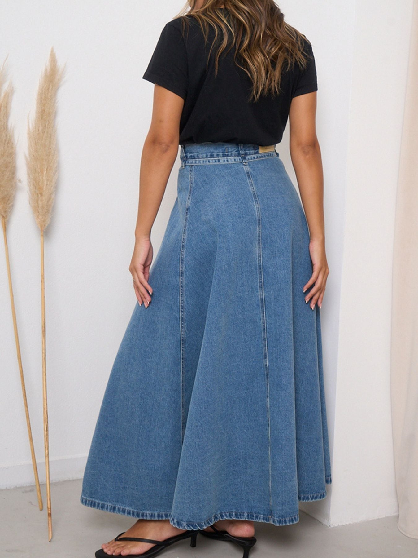 High-Waisted Denim Skirt - cas7m