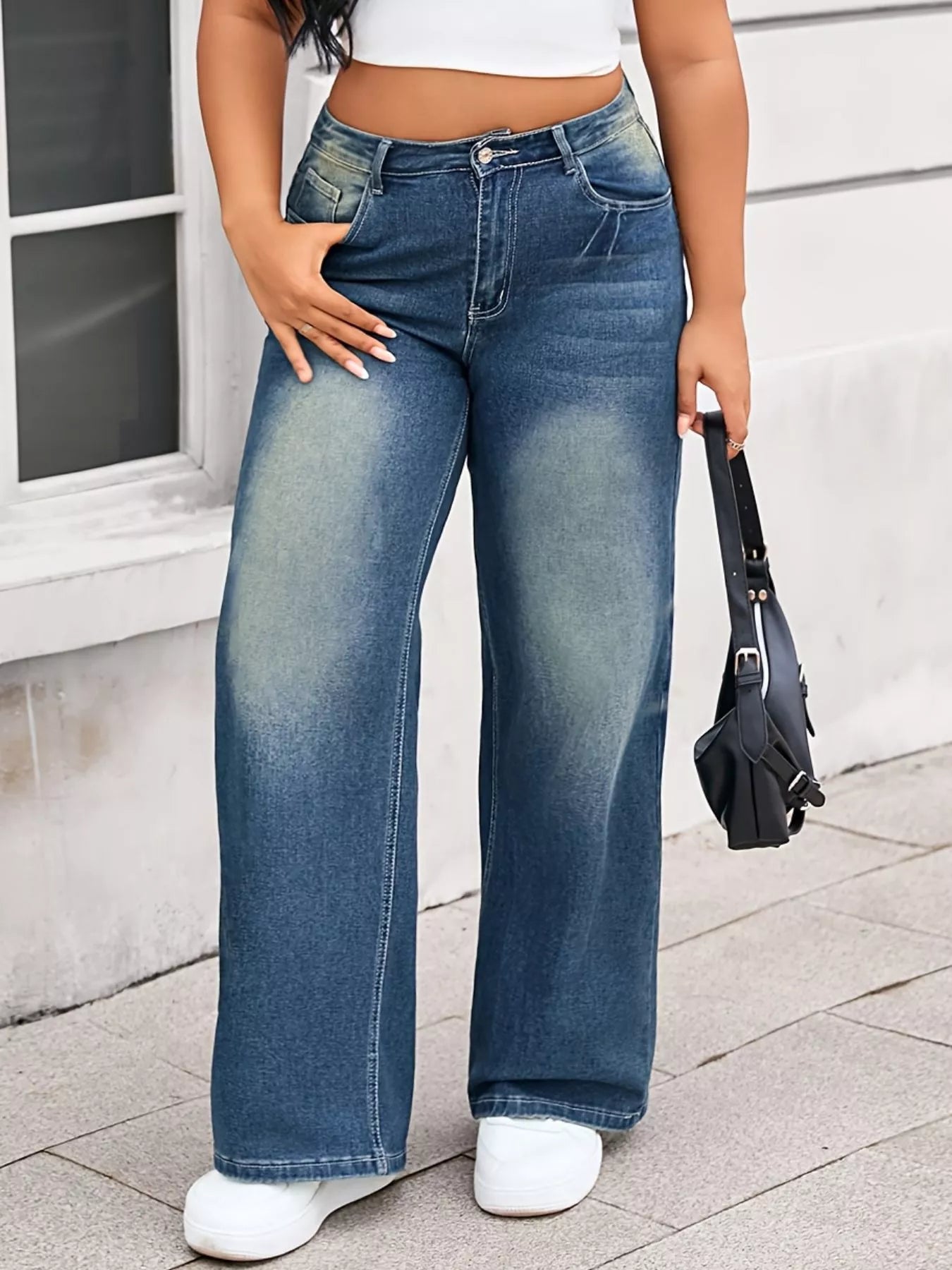 Plus Size Vintage Wash Wide Leg Jeans - cas7m