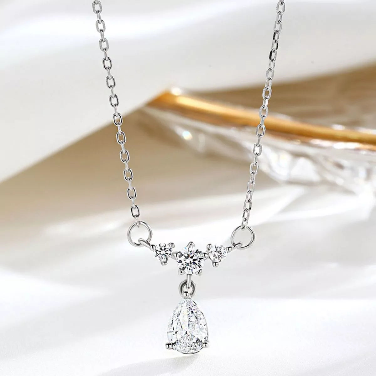 925 Sterling Silver Zircon Teardrop Necklace - cas7m