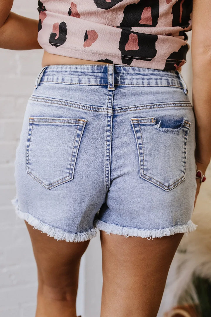 Pearl Studded Pockets Raw Hem Denim Shorts - cas7m