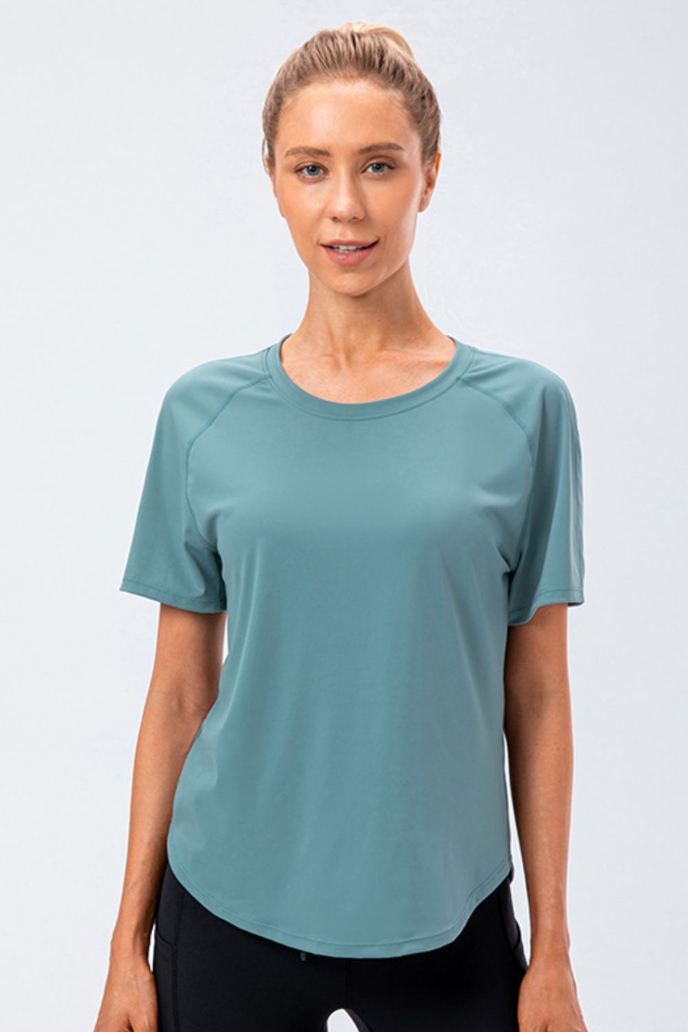 Round Neck Raglan Sleeve Active Tee - cas7m