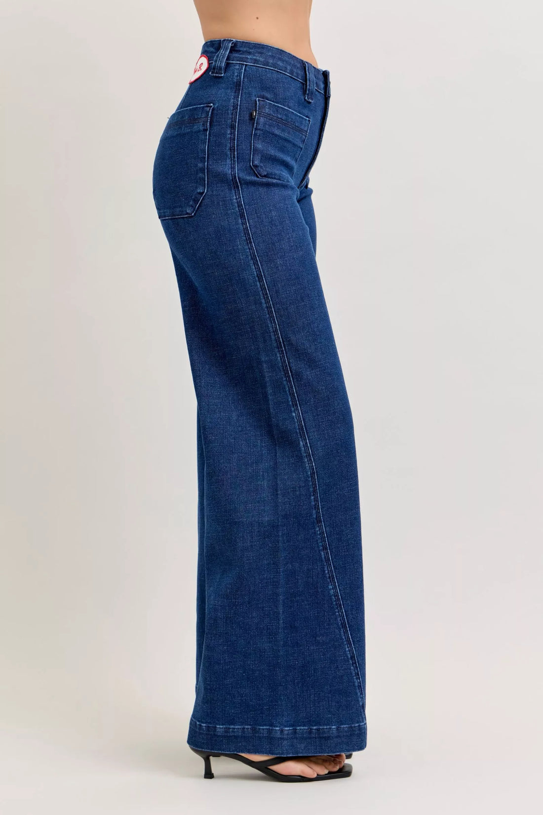 Judy Blue High-Waisted Retro Wide Jeans with Patch Pkts & Twisted Seams - cas7m
