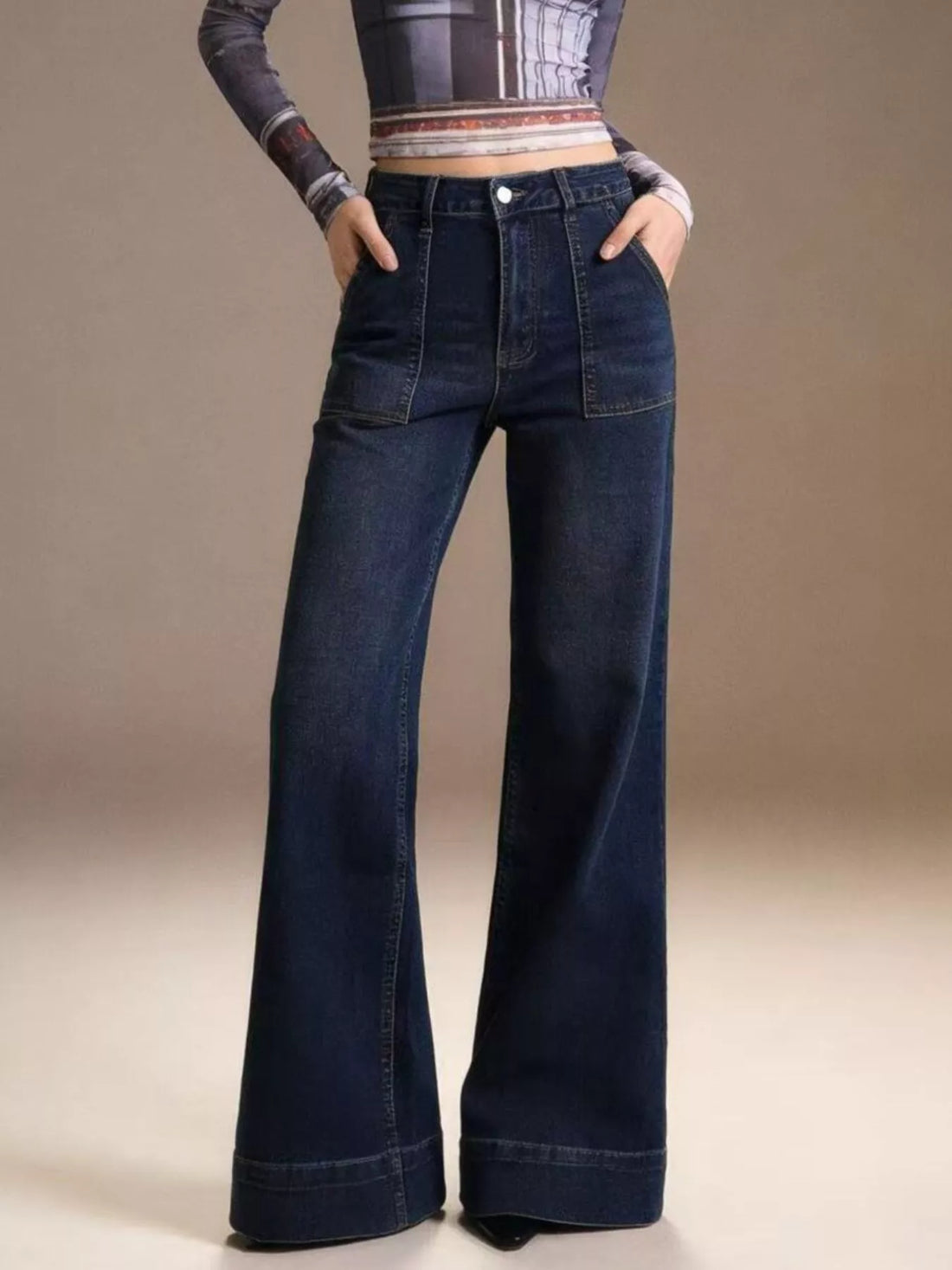 High-Waisted Flare Leg Jeans - cas7m