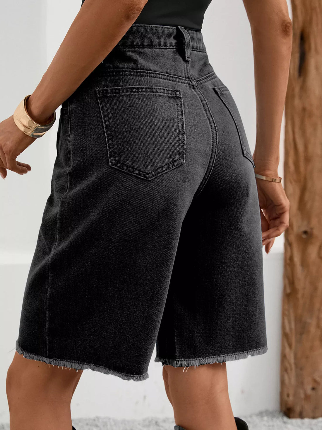 Ripped Frayed Hem Denim Shorts - cas7m