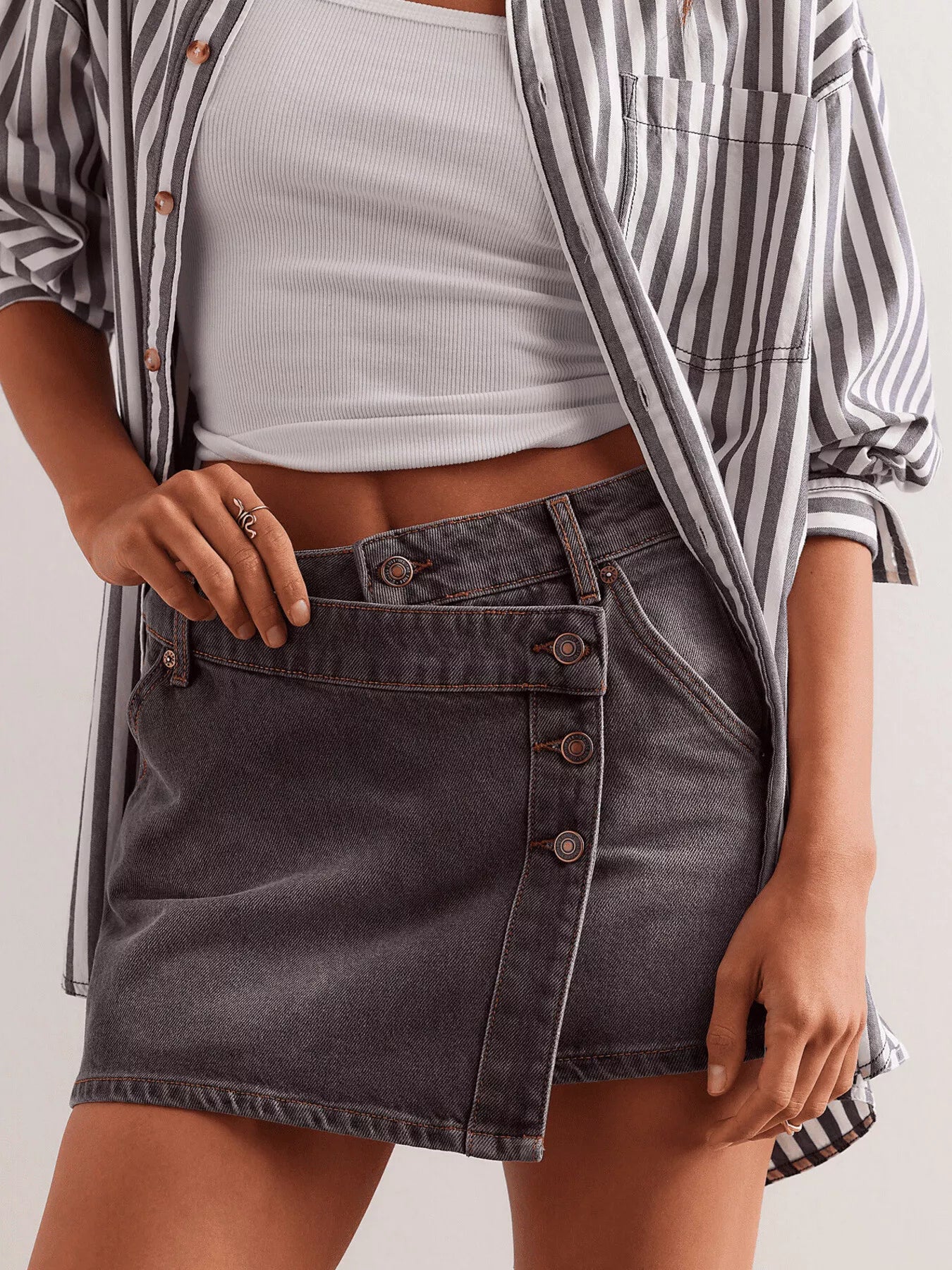 Asymmetrical Button-Front Denim Skort - cas7m