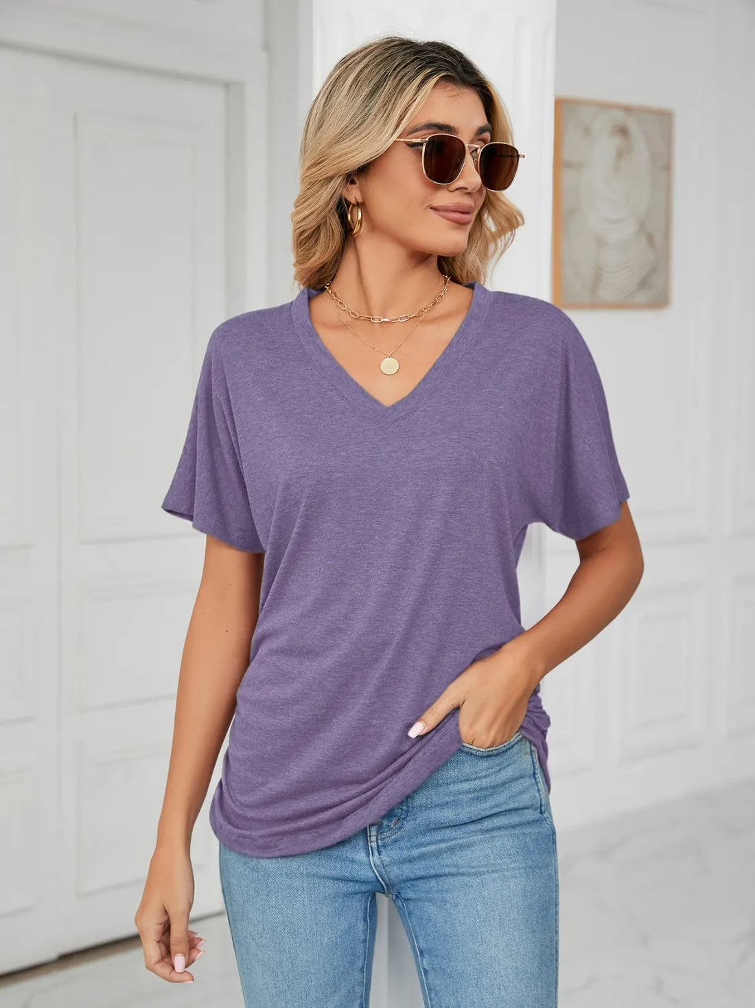 V-Neck Short Sleeve T-Shirt - cas7m