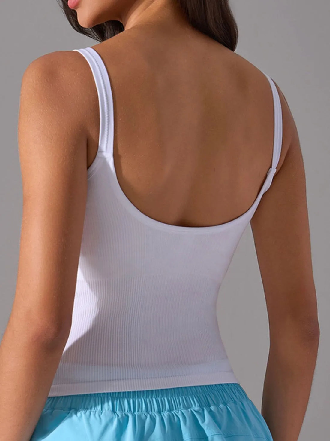 Scoop Neck Active Tank with Detachable Chest Pads - cas7m