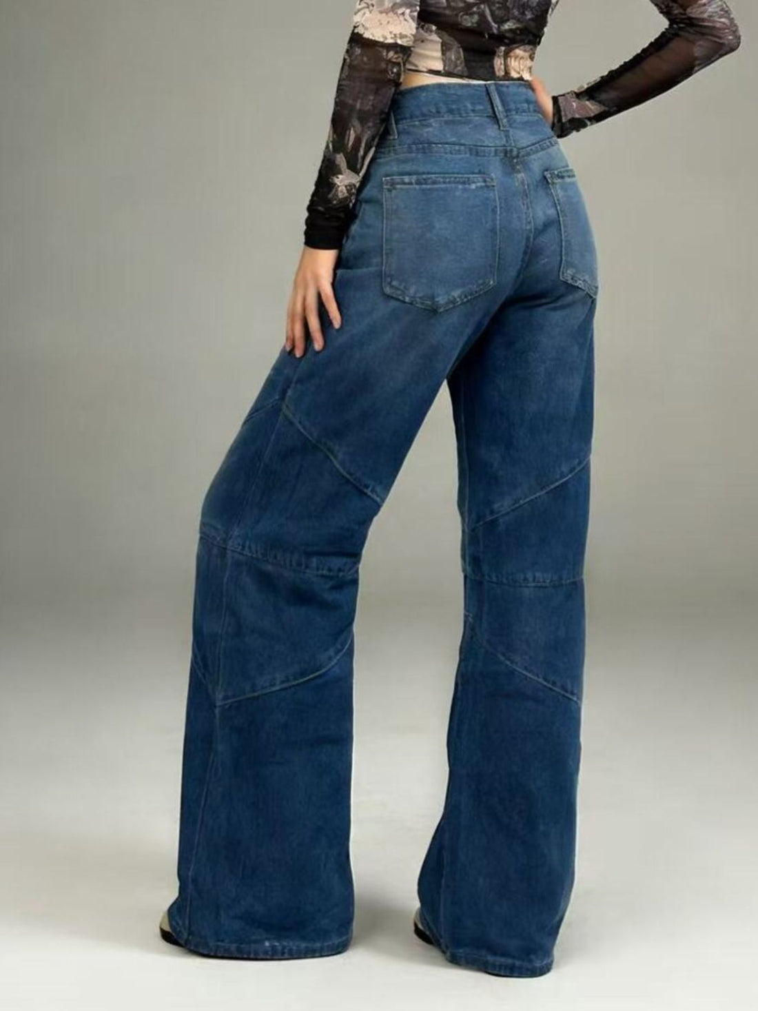 Vintage Wash Wide Leg Jeans - cas7m