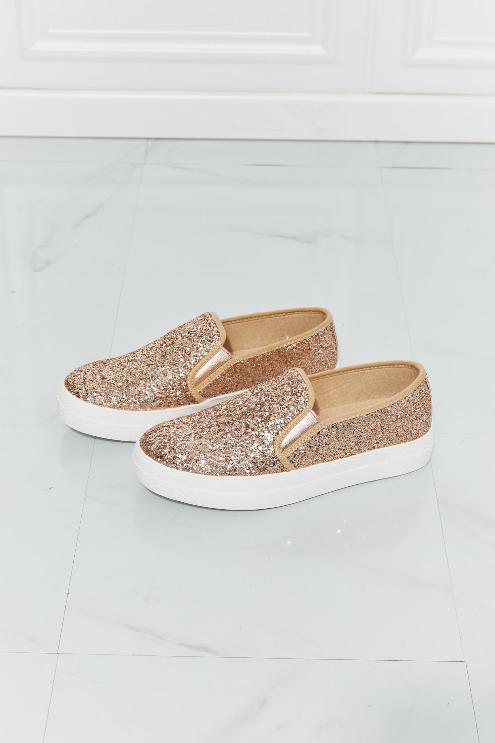 Fortune Dynamic City of Lights Glitter Slip-On Sneaker - cas7m