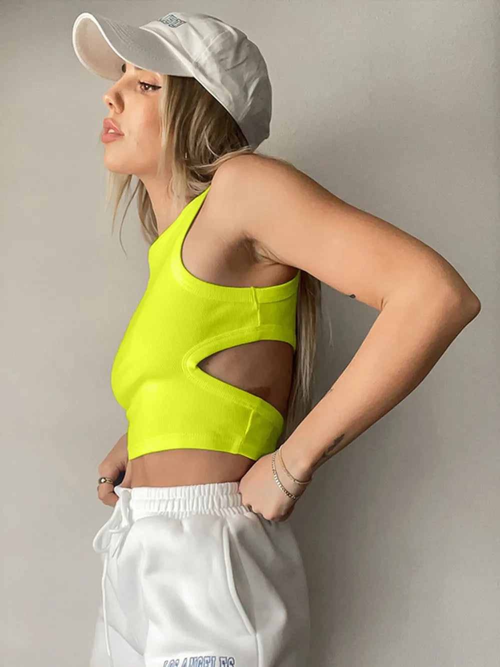 Cutout Round Neck Tank - cas7m
