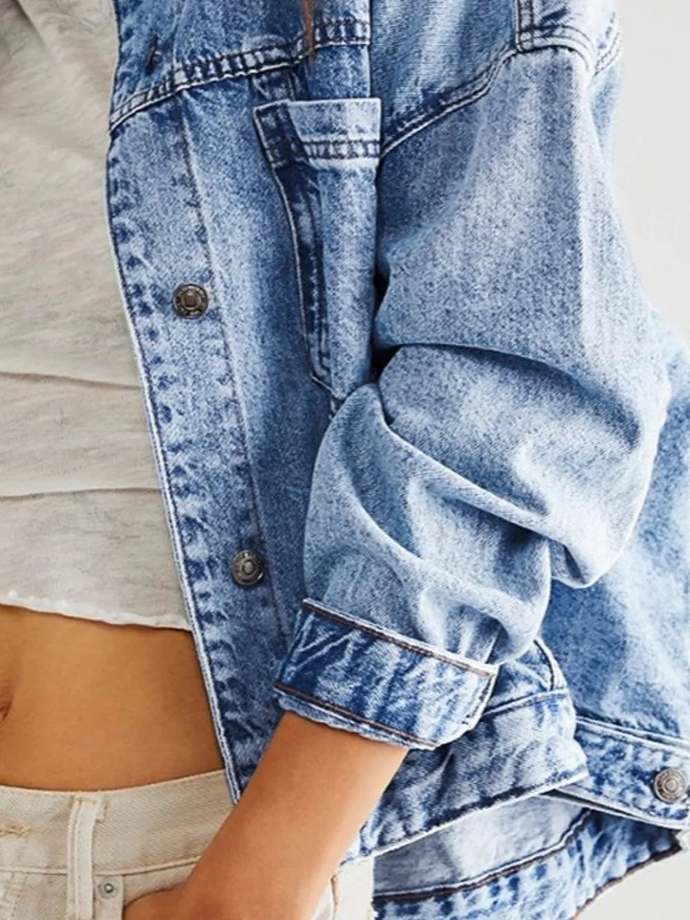 Pocketed Button Up Denim Jacket - cas7m