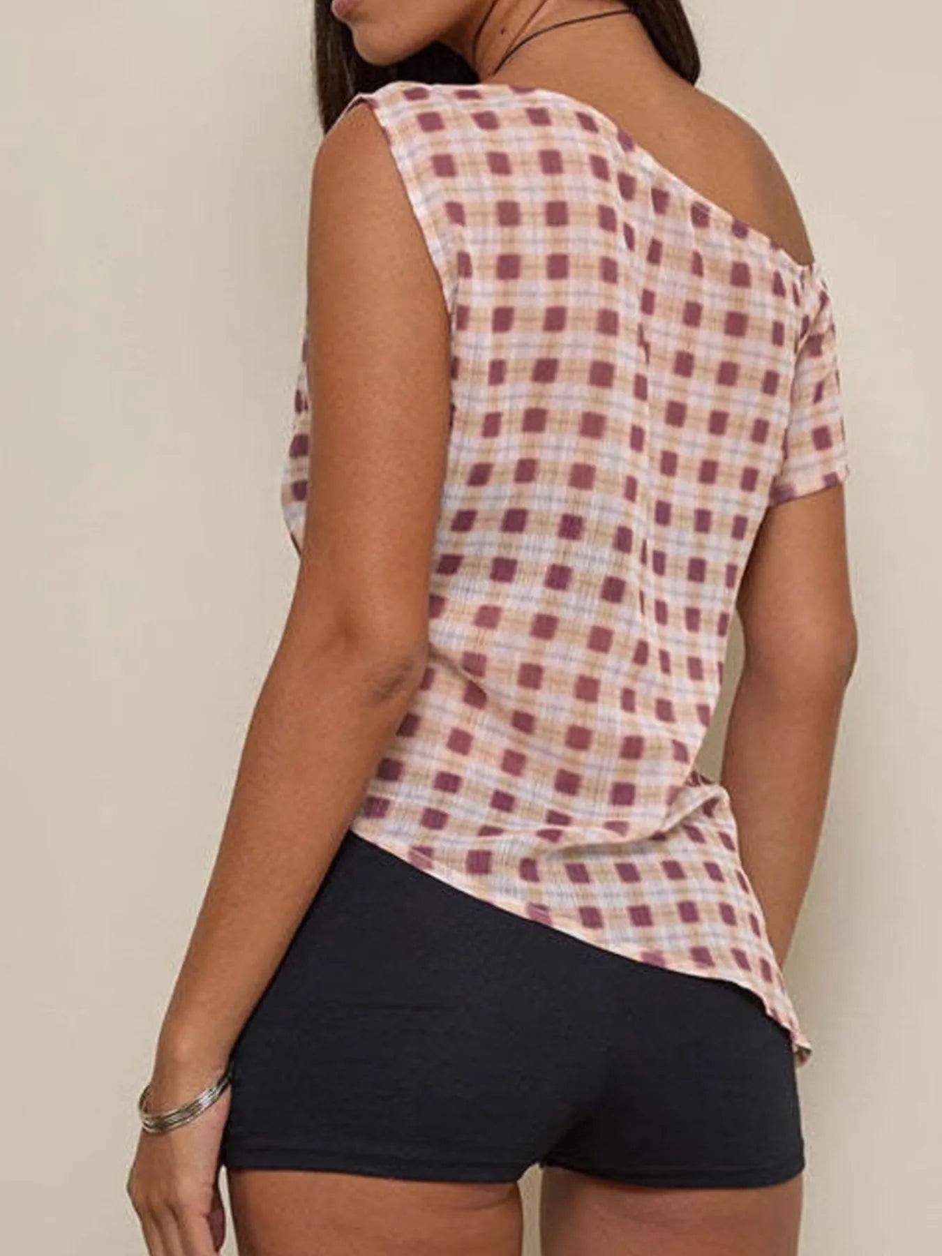 One-Shoulder Plaid Tank Top - cas7m