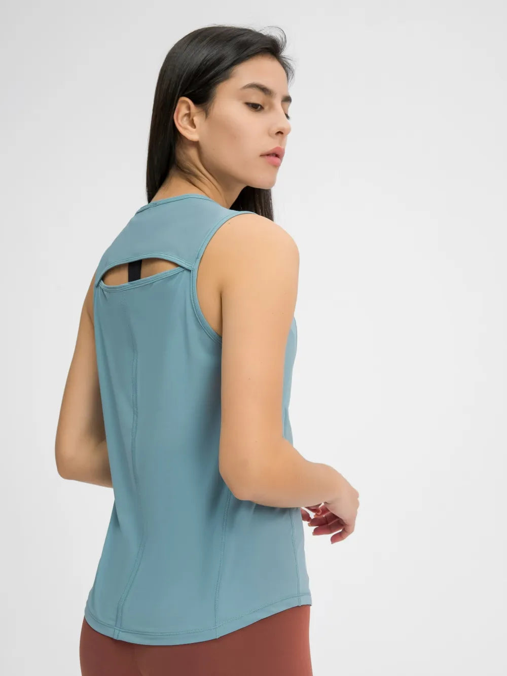 Millennia Cutout Back Round Neck Active Tank - cas7m