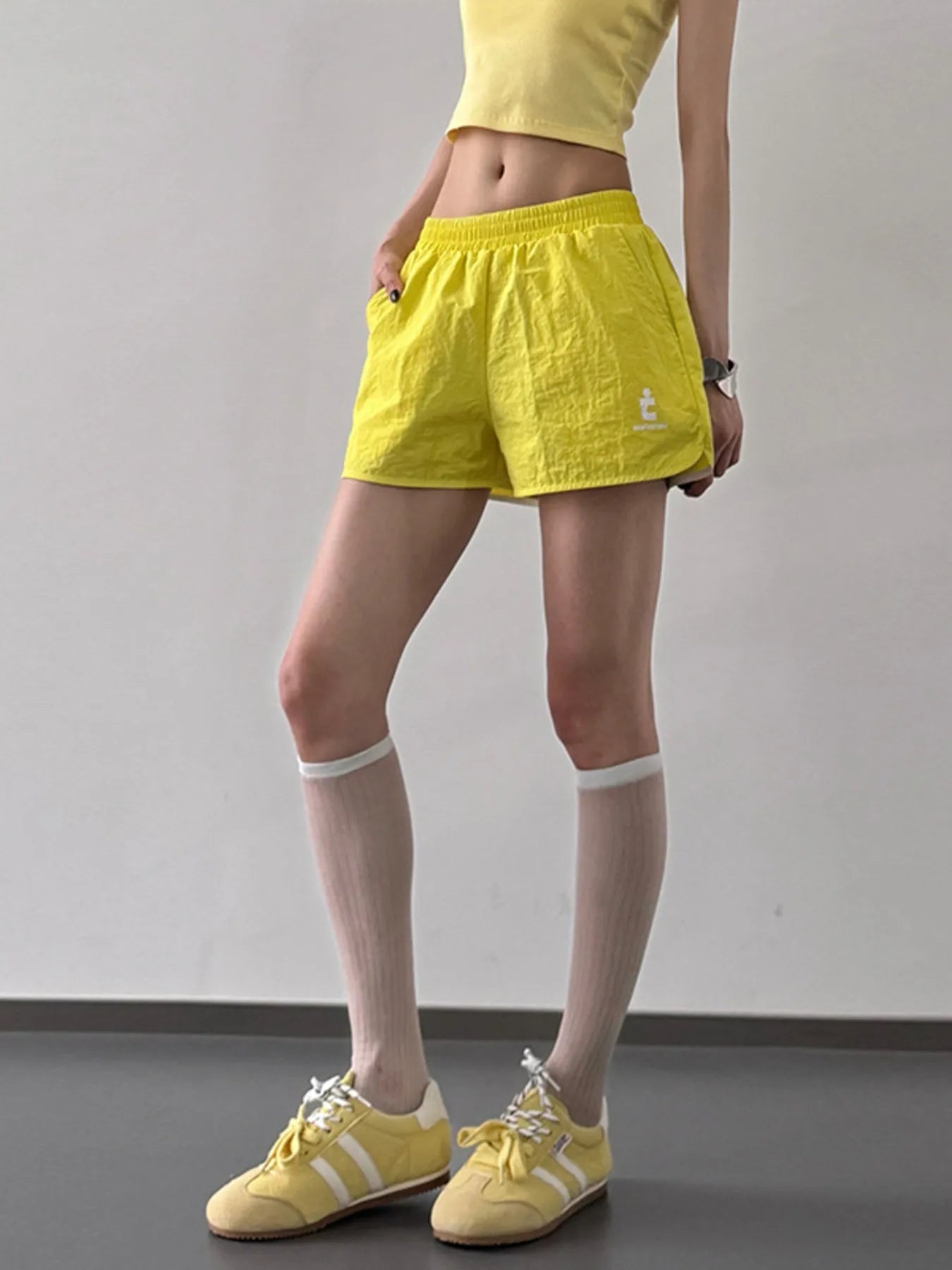 Elastic Waist Shorts with Pockets - cas7m