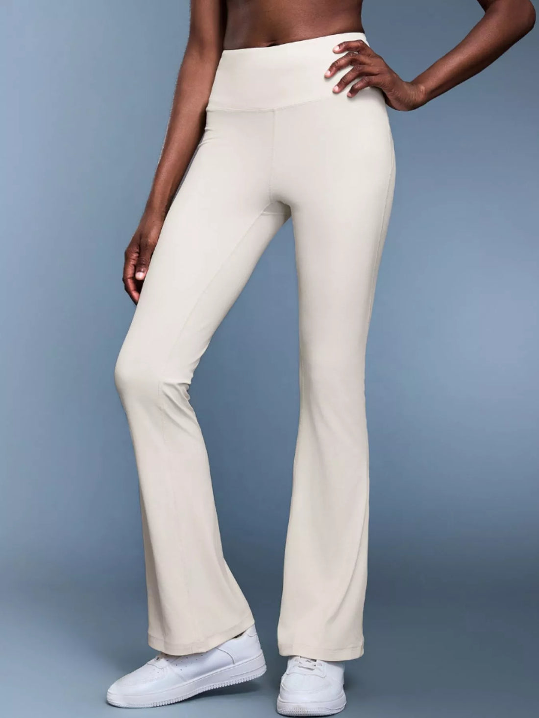 High-Waisted Flare Active Pants - cas7m