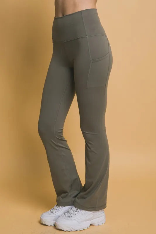 Love Tree High Waist Flare Active Leggings with Side Pockets - cas7m