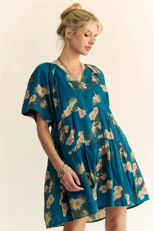 Davi & Dani Floral Print Short Bell Sleeve Pleated Mini Dress - cas7m