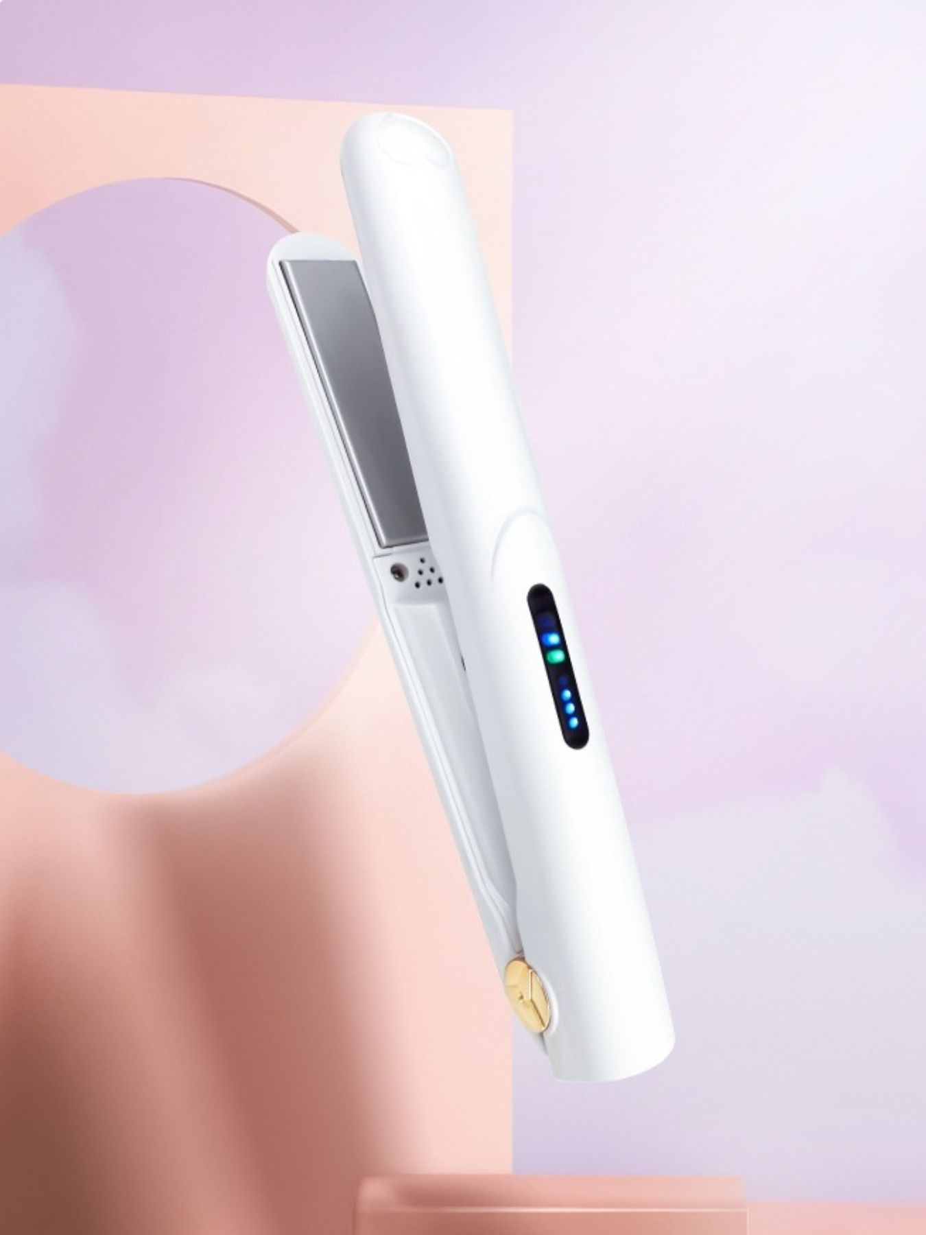 TravelRecharge Cordless Curling Iron - Glamour On the Go - cas7m